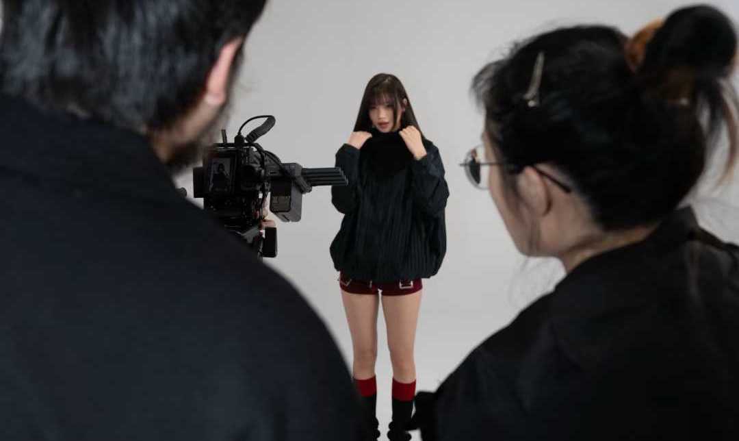 打造“百条不重样”的信息流，制作团队这次拒绝无效内卷